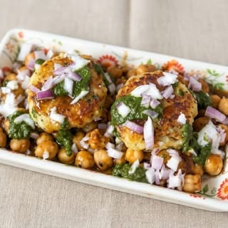 Aloo Tikki Chaat